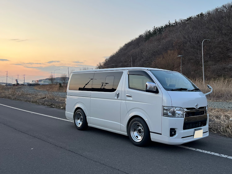 ハイエースバンのハイエース4WD・7型ハイエース・ダークプライム2・北海道・室蘭に関するカスタム事例の投稿画像1枚目
