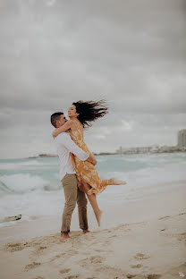 Fotógrafo de casamento Omar Y Dani Milla (vidalinda). Foto de 19 de dezembro 2021