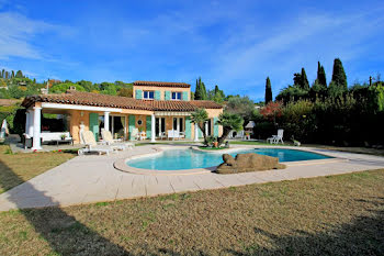 villa à Mougins (06)