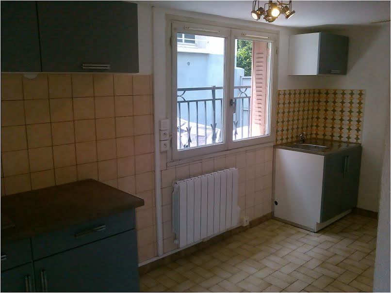 Location  appartement 1 pièce 21 m² à Grenoble (38000), 345 €