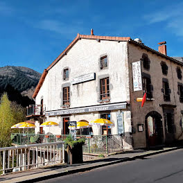 maison à Ferrières-Saint-Mary (15)