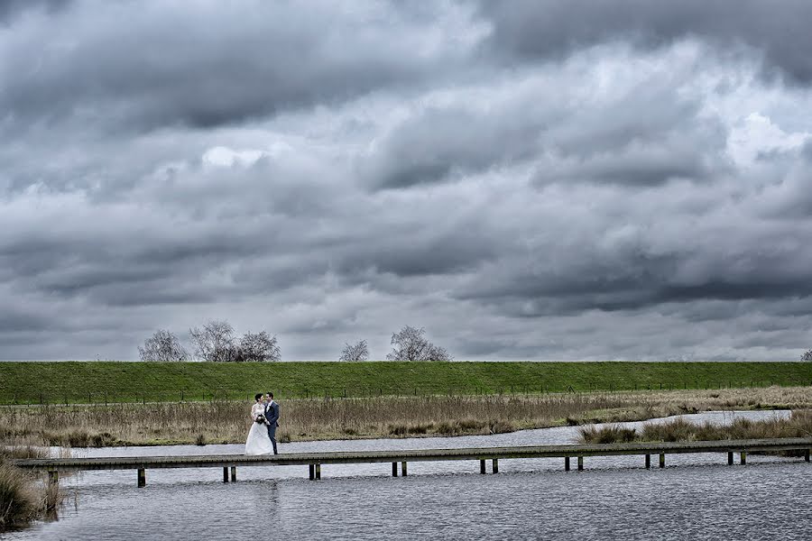 Wedding photographer Linda Van Der Ree (bobphotos). Photo of 16 July 2015