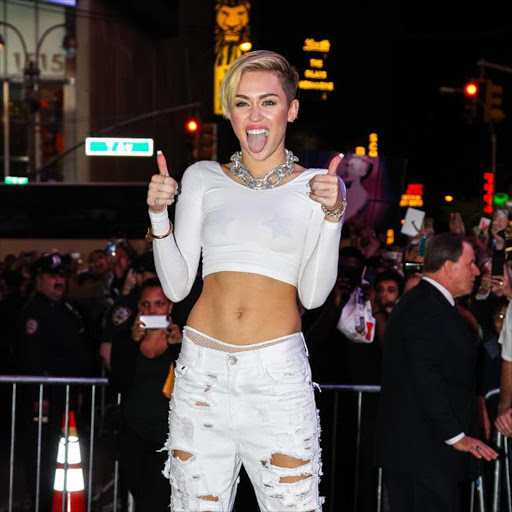 512px x 512px - Miley Cyrus offered $1 million to direct porn film