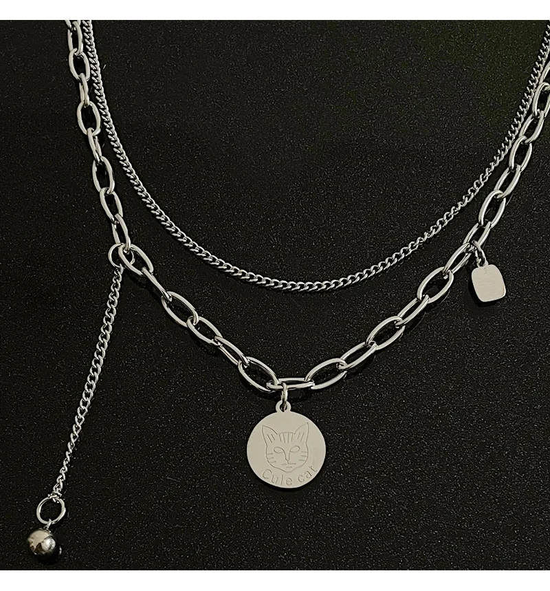 Title 9, Ronde Kitten Dubbellaagse Hanger Ketting, een c...