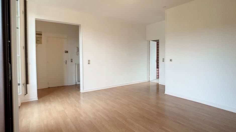 Location  appartement 1 pièce 36.06 m² à Evreux (27000), 520 €