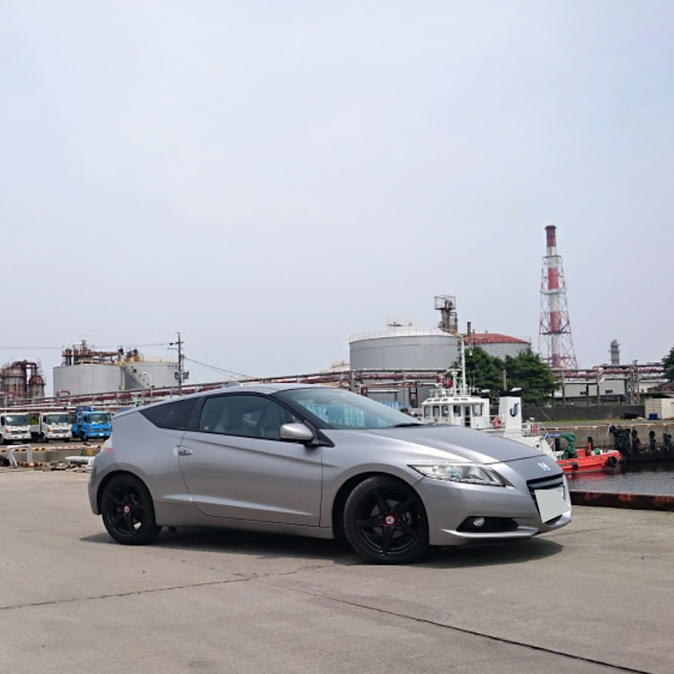 CR-Zのいいね＆フォロー＆コメントありがとうございます・港と愛車・斜め前・アキュラホイール・梅雨入り☔️に関するカスタム事例の投稿画像3枚目