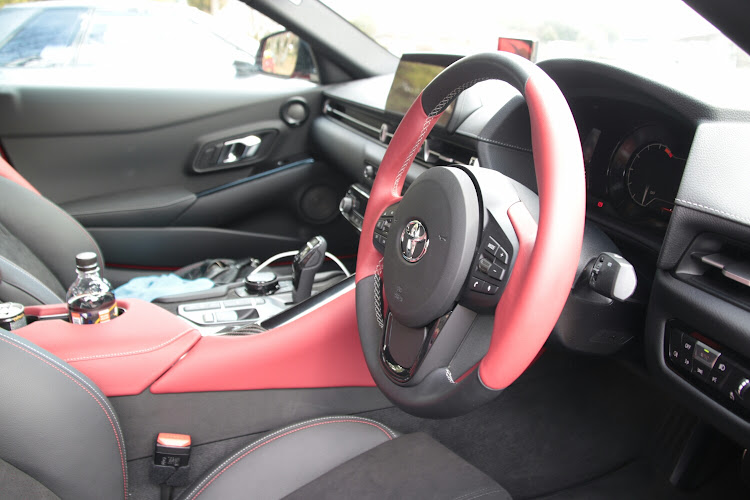 アルト ターボRSの新型スープラ・新型ヌーブラ(・∀・)??・ペチャですね(*￣m￣)ﾌﾟｯ・まっかっか・(´,,•﹃ •,,｀)に関するカスタム事例の投稿画像4枚目