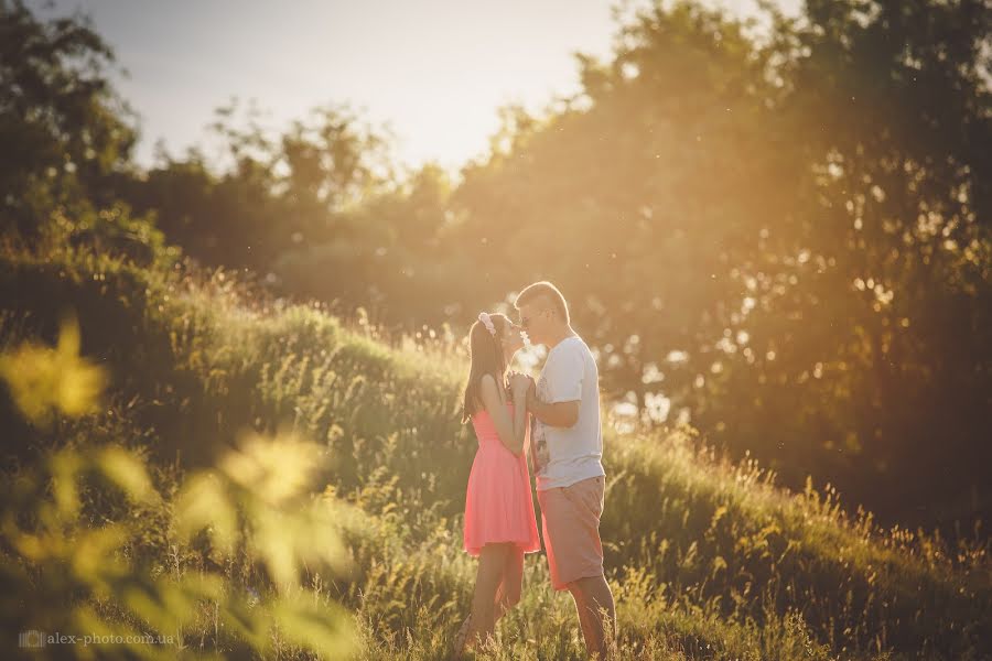 Bryllupsfotograf Aleksandr Bogoradov (ctsit). Bilde av 14 juni 2015