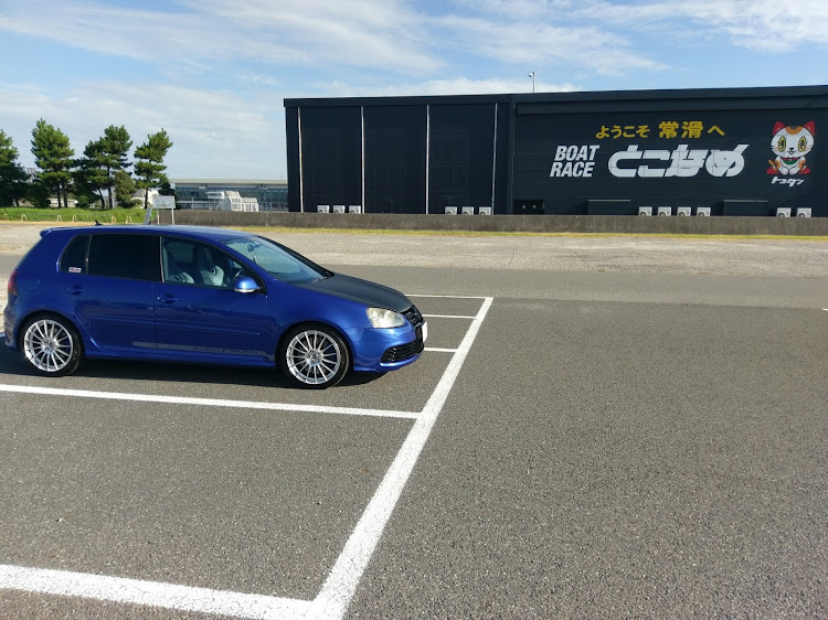 ゴルフ R32の朝風呂・車の洗車・洗車・常滑市に関するカスタム事例の投稿画像1枚目