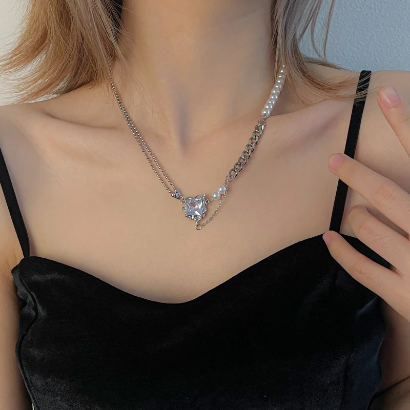 Speciale interest light luxury hiphop block stitching parelketting. Een unieke halsketting voor een stijlvolle en opvallende look.