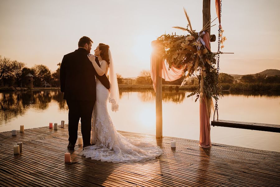 Fotógrafo de casamento Andries Combrink (andries). Foto de 1 de setembro 2022