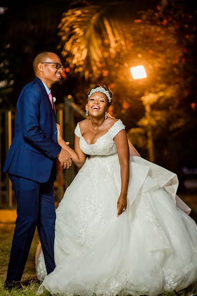 Fotógrafo de bodas Meshack Mwakibuja (mwakibujam). Foto del 15 de agosto 2022