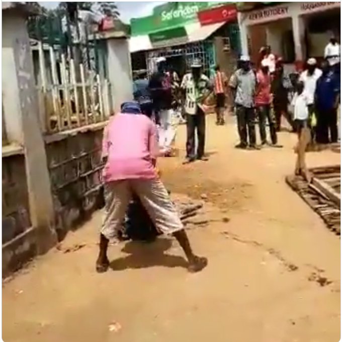 Liseche was caught in camera slashing a man alleged to have stolen a chicken in Shinyalu, Kakamega county.