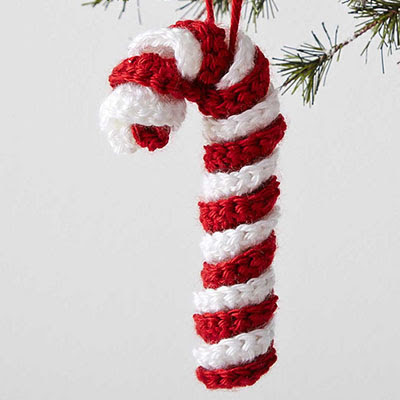 Free Crochet Patterns Christmas Ornaments @ crochetreasures