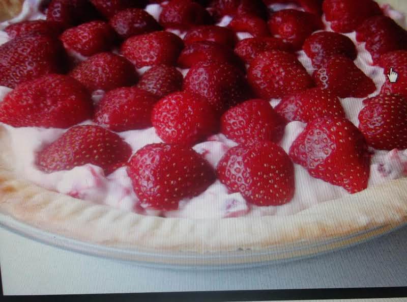 Easy Breezy Strawberry Pie