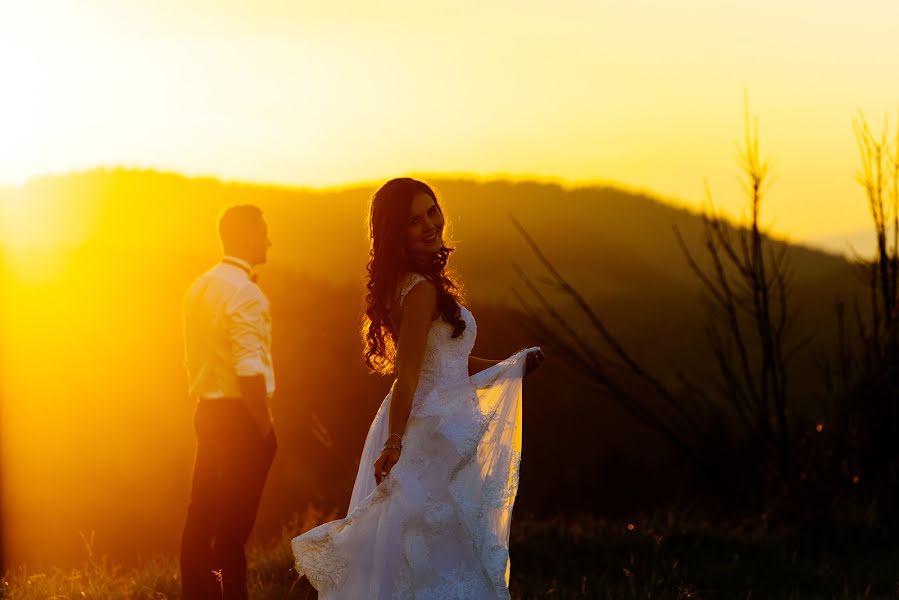 Fotografo di matrimoni Mariusz Duda (mariuszduda). Foto del 16 ottobre 2018