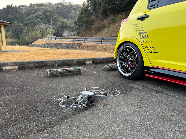 スイフトスポーツの車が好きな人と繋がりたい・ドローン・dji air3・2月もよろしくお願いしますに関するカスタム事例の投稿画像3枚目