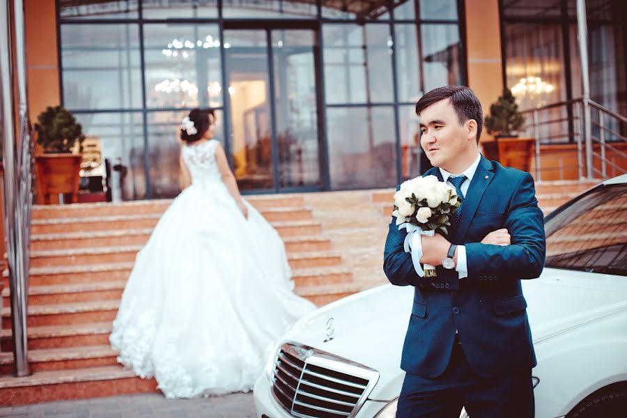 Fotógrafo de casamento Chika Bakaev (chika). Foto de 8 de novembro 2017