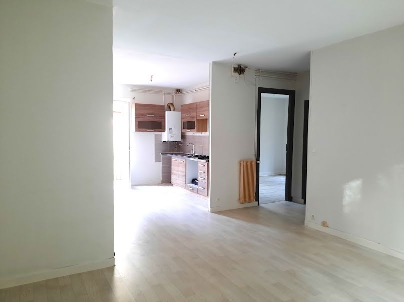 Vente appartement 3 pièces 58.61 m² à Thiers (63300), 35 000 €