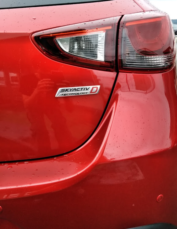 アテンザスポーツのAutoExe・ストラットタワーバー取付・ローダウンスプリング装着・代車　デミオに関するカスタム事例の投稿画像5枚目