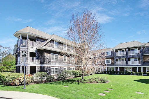 Luxury apartment / penthouse for sale in Orleans (United States) - Apartment building with balconies and garden