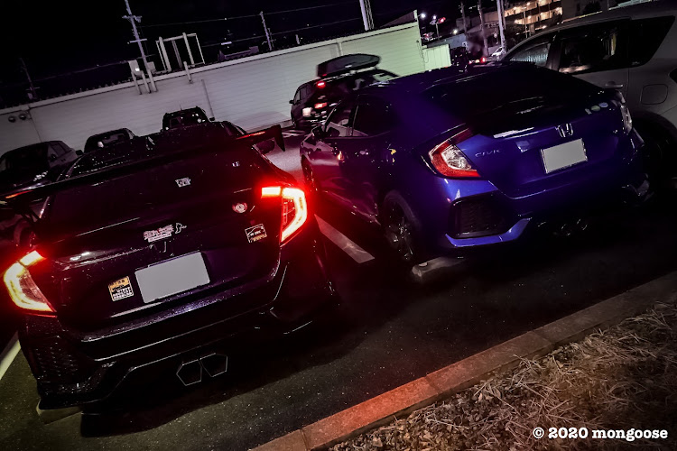 シビックの斜め前・斜め後ろ・コラボに関するカスタム事例の投稿画像2枚目
