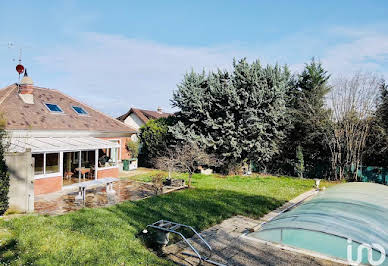 House with pool and terrace 3