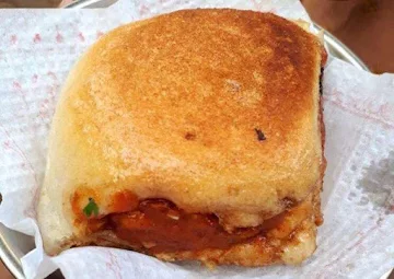 Matunga Dabeli photo 