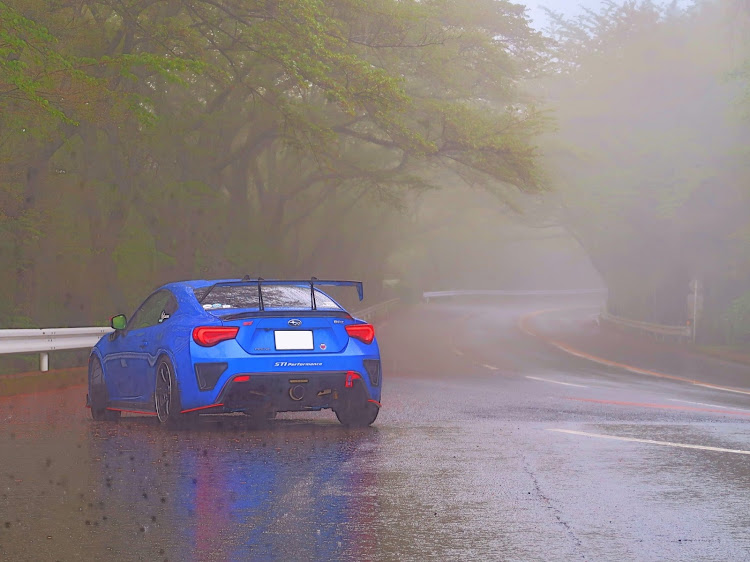 BRZの箱根ターンパイク・大黒PA・PROVA横浜ガレージ・A PIT オートバックス東雲・峠ステッカーに関するカスタム事例の投稿画像1枚目