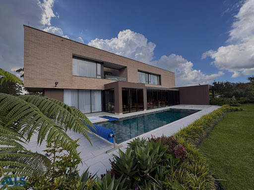 House 1