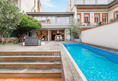 Maison avec piscine et terrasse 2