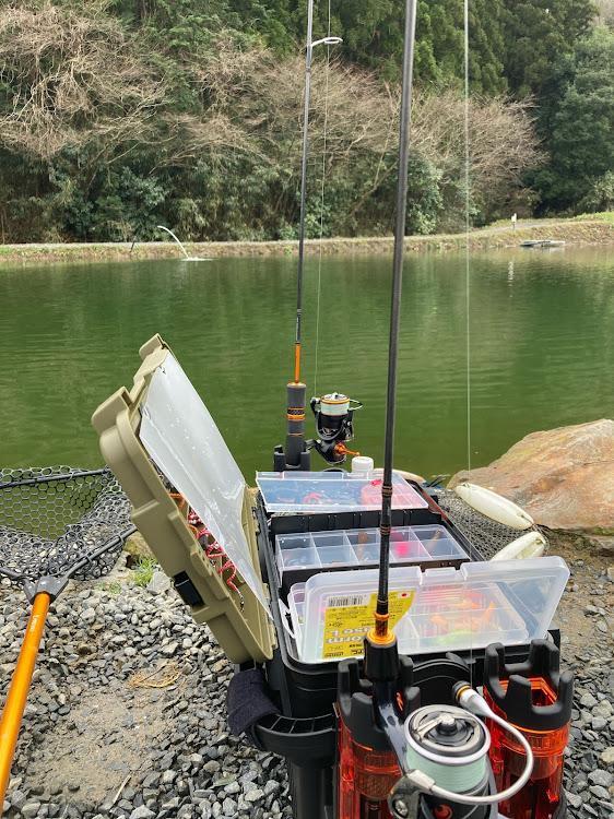 RAV4のエリアトラウト・管理釣り場・納車1年記念・RAV4ハイブリッドアドベンチャー・RAV4乗りさんと繋がりたいに関するカスタム事例の投稿画像2枚目