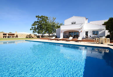 Villa with pool 6