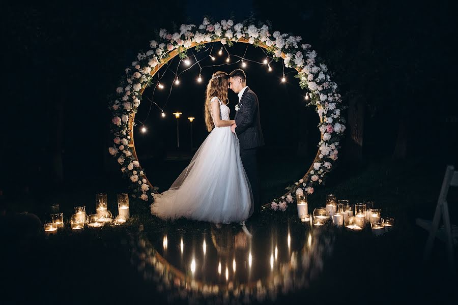 Fotógrafo de casamento Veronika Yarinina (ronika). Foto de 13 de setembro 2019