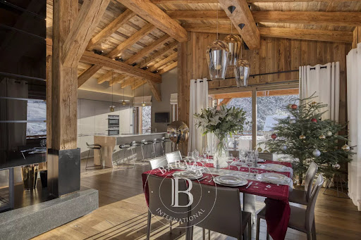 Chalet with panoramic view and terrace 5