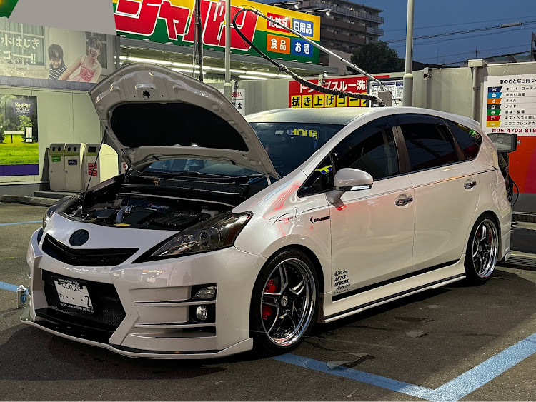 プリウスαのエラーコード出てるのは乗り手の方？・MTのお知らせ・洗車・熱中症に気をつけて!!・洗車の頻度ってどのくらい？に関するカスタム事例の投稿画像10枚目