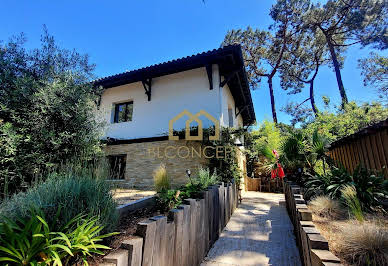 Maison avec terrasse 1