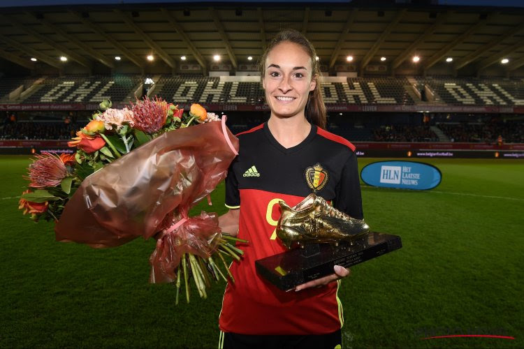 Eerste Gouden Schoen krijgt haar prijs voor België - Schotland