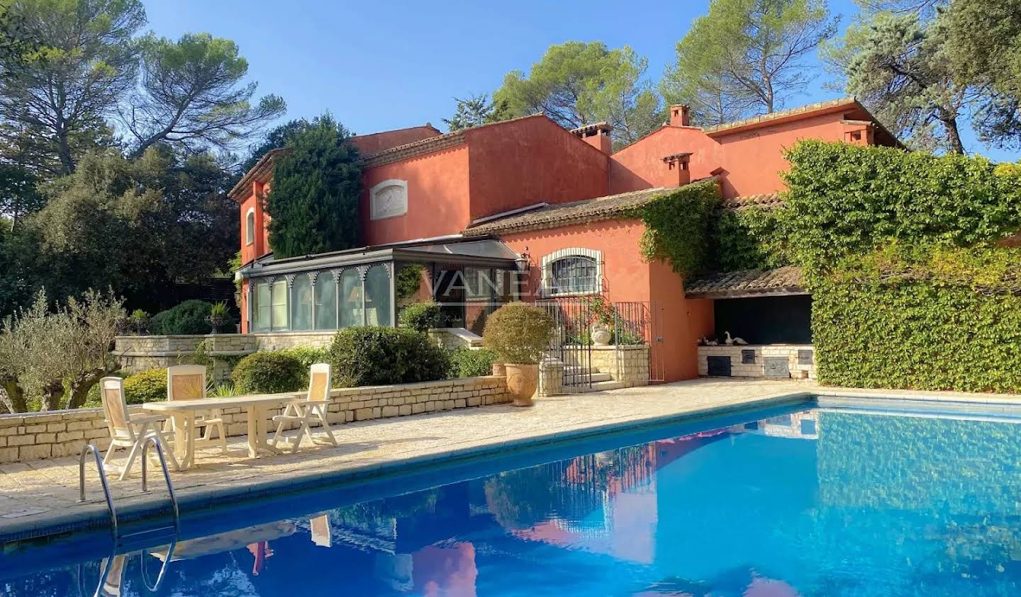 Villa with pool Mougins