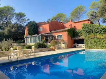 villa à Mougins (06)