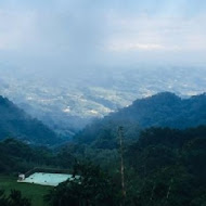 鍾鼎山林 雲海景觀咖啡廳・老薑蒸足浴