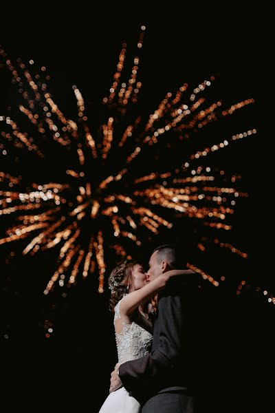 Fotógrafo de casamento Aleksandr Sakharchuk (saharchuk). Foto de 14 de agosto 2019