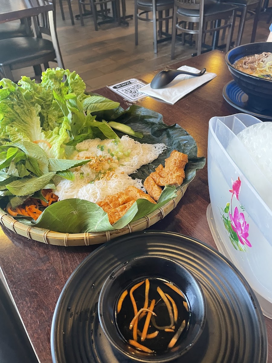 Grilled shrimp paste vermicelli