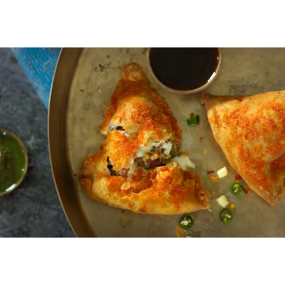 Cheese Chilli Samosa (3 Pcs)