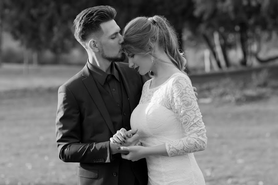 結婚式の写真家Elena Sviridova (elenasviridova)。2018 3月8日の写真