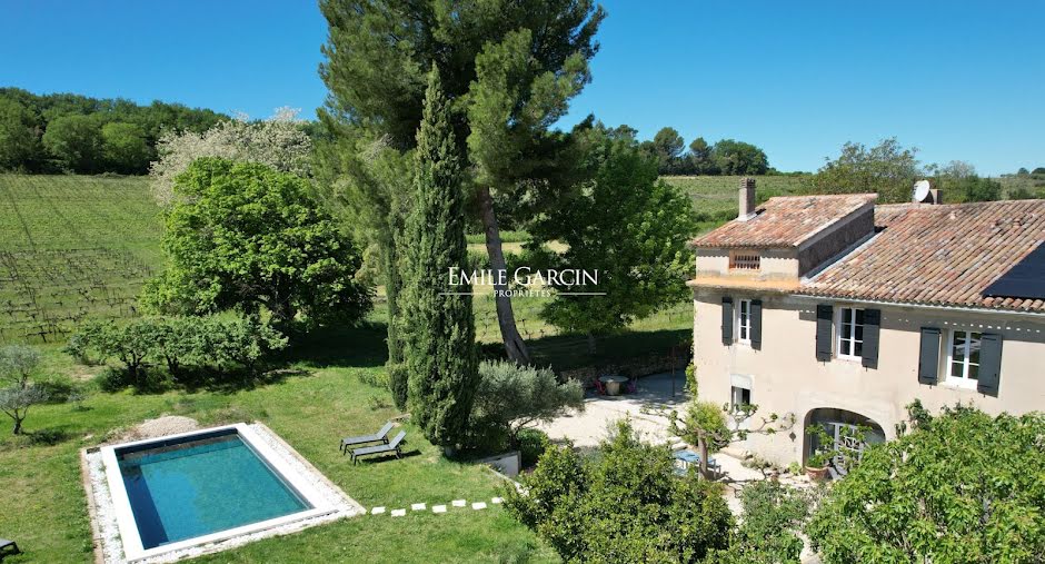 Vente maison 25 pièces 245 m² à La Motte-d'Aigues (84240), 3 400 000 €