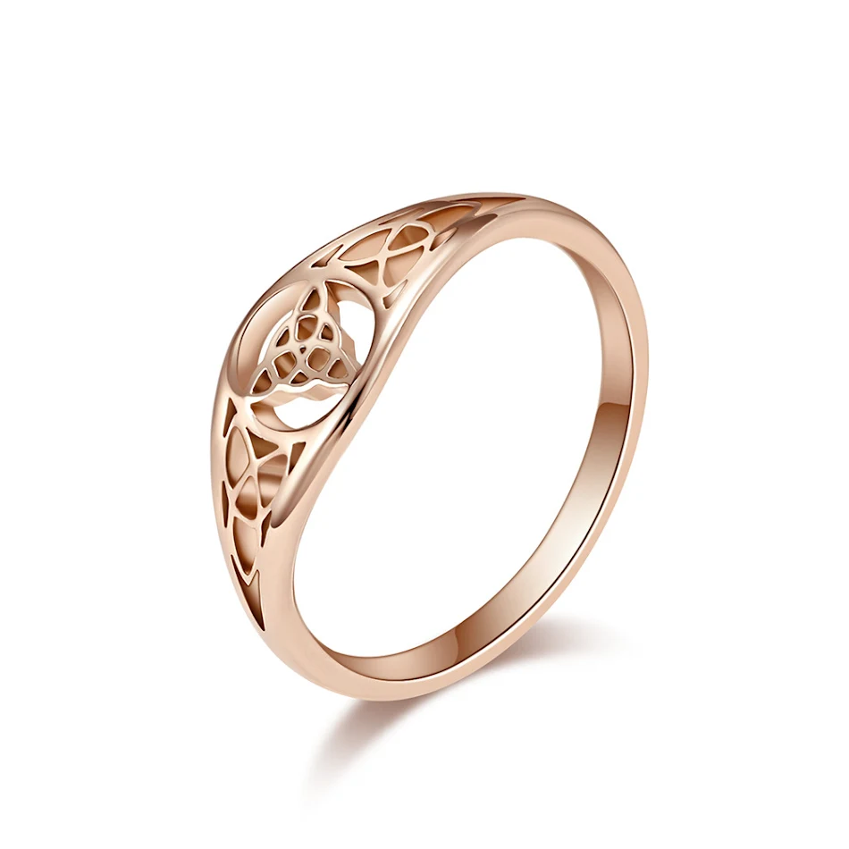 Bague Viking avec Nœud Triangle Creux en Acier Titane Résistante et Élégante, Design Unique et Durable, Idéale pour un Style Viking Authentique et Quotidien.