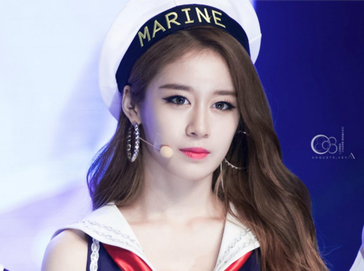 T Ara S Jiyeon Burst Into Tears On Stage In Taipei Koreaboo