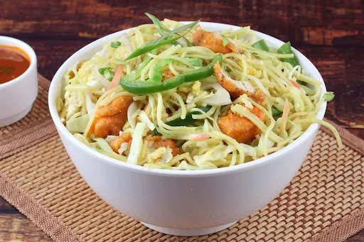 Chicken Hakka Noodles + Chicken Manchurian Gravy