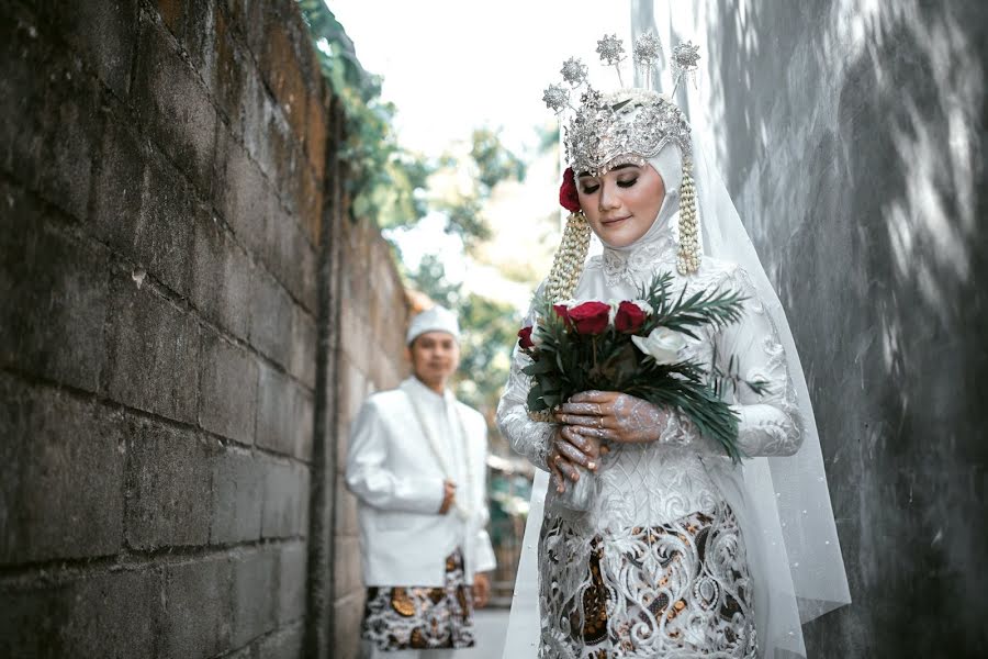 Fotógrafo de casamento Dita Leni Ravia Ari (doublesixphoto). Foto de 28 de maio 2020